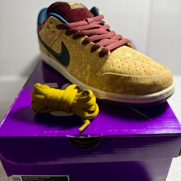 Nike SB Dunk Low City of Cinema, Mens 11.5 - Picture 3 of 11